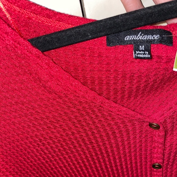 Knit Red Crop Top - Picture 3 of 5